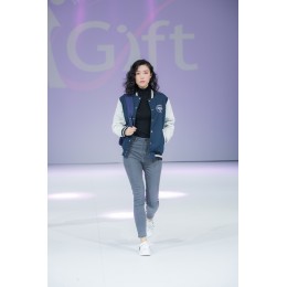 Z373 製造專業棒球褸  模特走秀 真人示範效果 設計直袖棒球褸  大量訂造棒球褸 棒球褸製衣廠 Z373 製造專業棒球褸  模特走秀 真人示範效果 設計直袖棒球褸  大量訂造棒球褸 棒球褸製衣廠